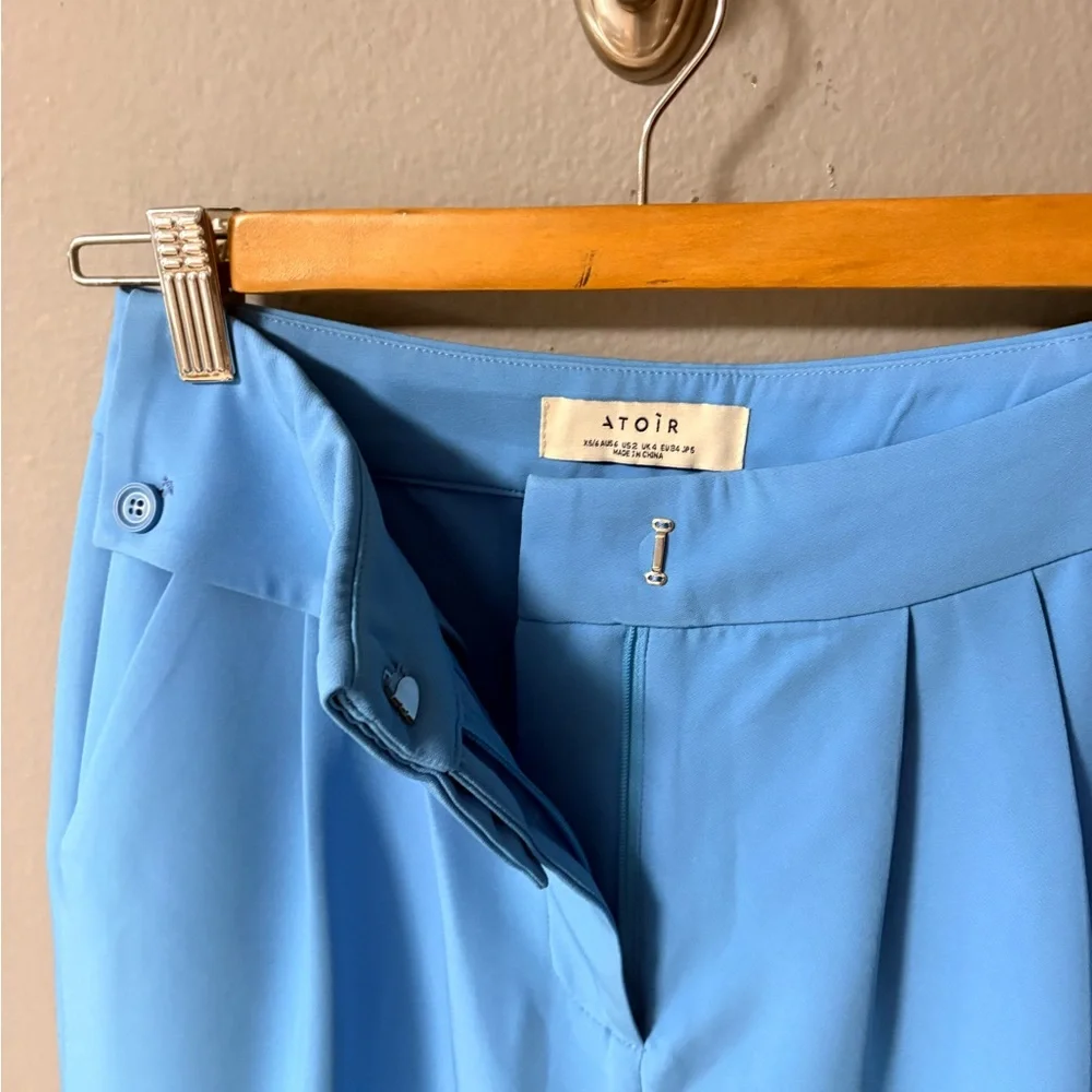 NWT Atoir High Waisted Tapered Natasha Trousers in Cerulean Blue. Size US 2